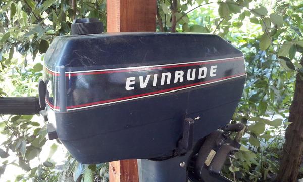Evinrude 4 lóerős vízíjármű meghajtó motor eladó