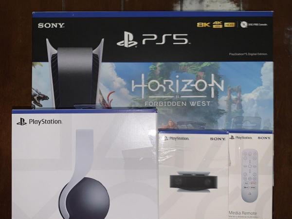 Sony Playstation 5 Blu-Ray/Digital Bundle Edition - Ship Now 