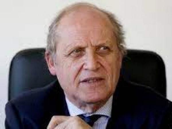 Segíts minden komoly embernek éjjel-nappal