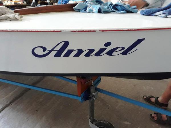 *** DELPHIN VITORLÁS KISHAJÓ ***