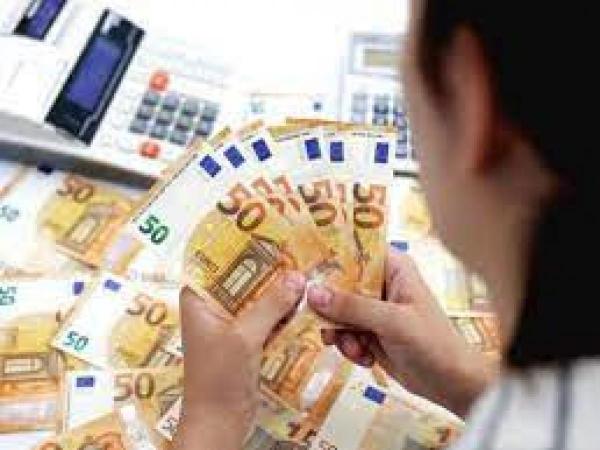 HITEL VÁLLALKOZÓKNAK