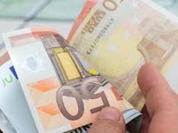 KOMOLY HITEL MINDENKINEK