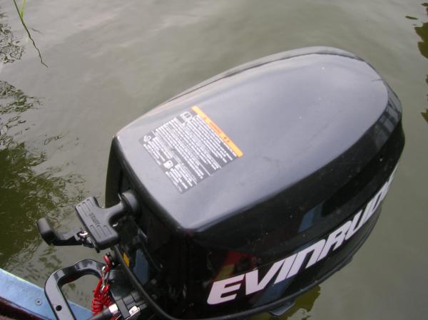 9,8 LE-s Evinrude csónakmotor eladó