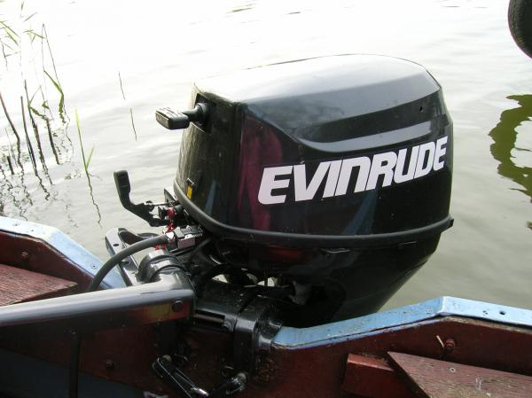 9,8 LE-s Evinrude csónakmotor eladó