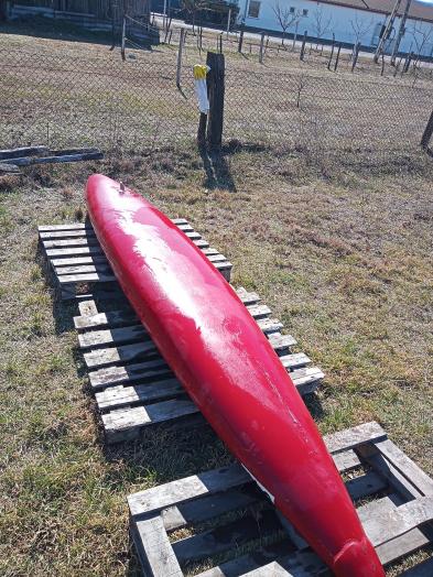 Eladó Kiskőrösön kajak