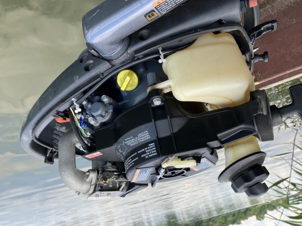 Horgászcsónak motorcsónak üvegszálas csónak Motorral együtt Yamaha F4AMH