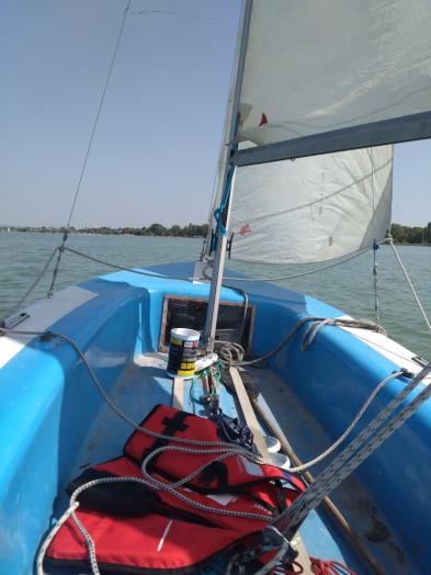 Jollee vitolás tárolóhellyel