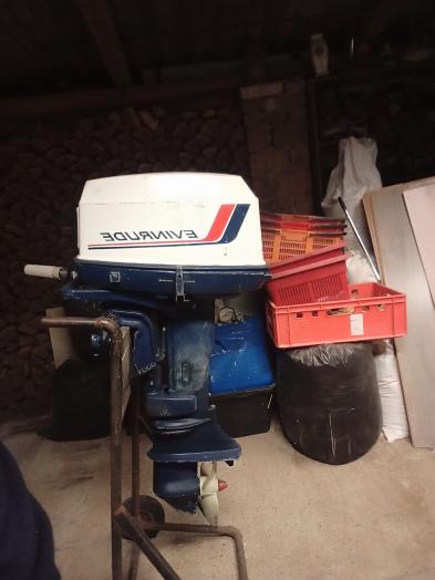 Eladó evinrude csónakmotor 